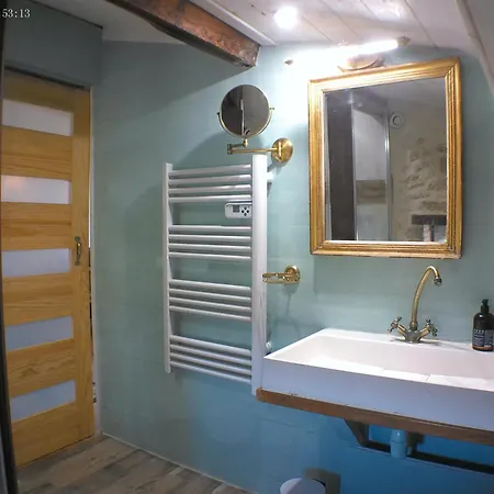 De Lombreyra Pansiyon Massugas