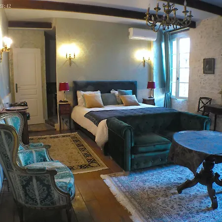 De Lombreyra Проживание в семье *